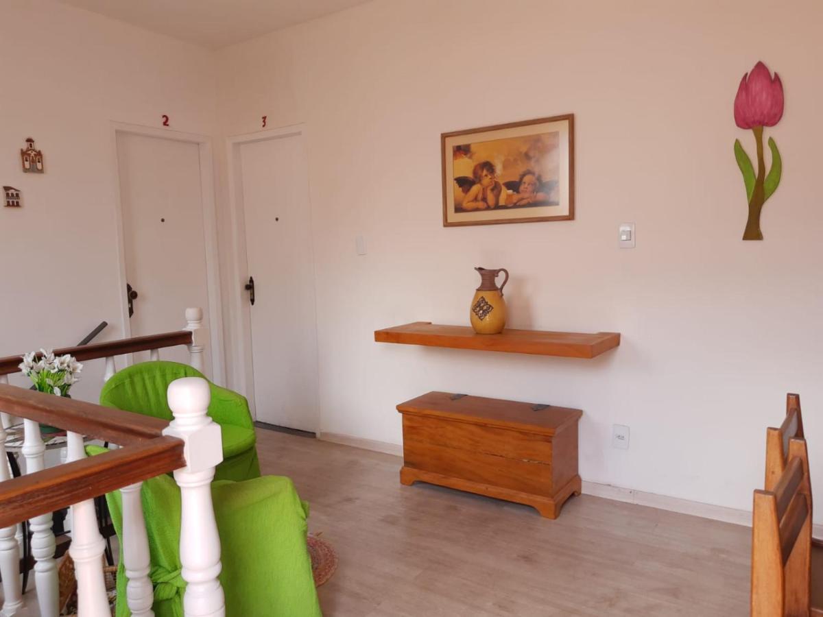 Chale Mineiro Hostel & Pousada ベロ・オリゾンテ エクステリア 写真