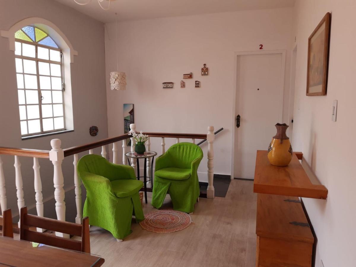 Chale Mineiro Hostel & Pousada ベロ・オリゾンテ エクステリア 写真